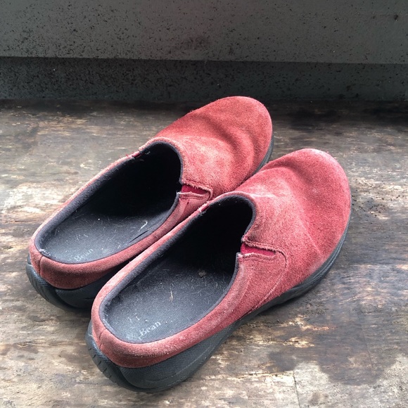 LL Bean Women's Red Suede Comfort Mocs Stain Resistant Slip on Shoes Size 9.5 - Picture 5 of 10
